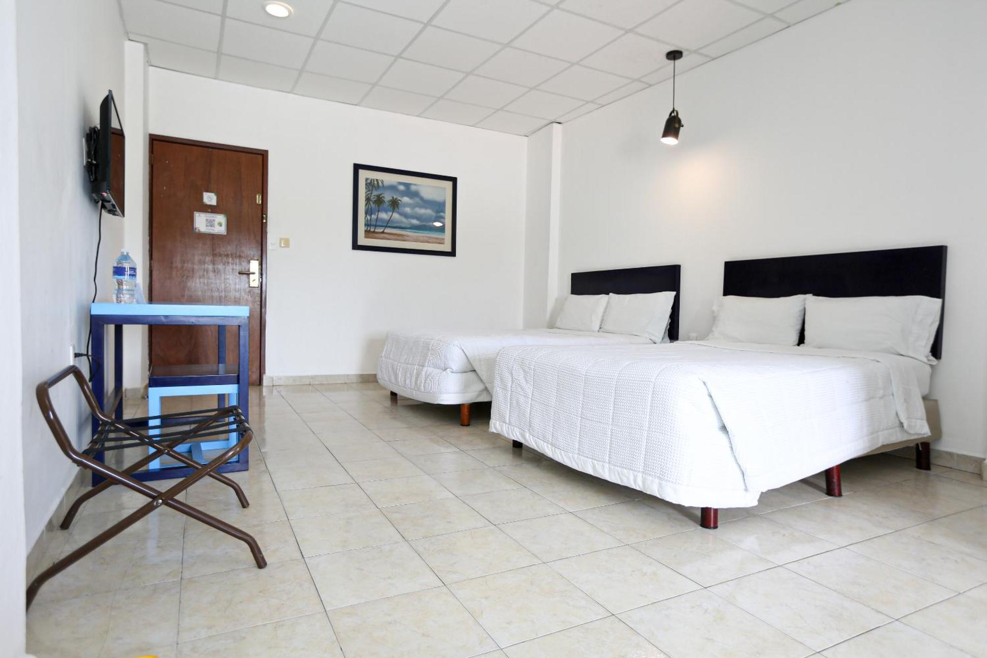 Hotel & Suites Arges - Centro เชตุมัล ภายนอก รูปภาพ