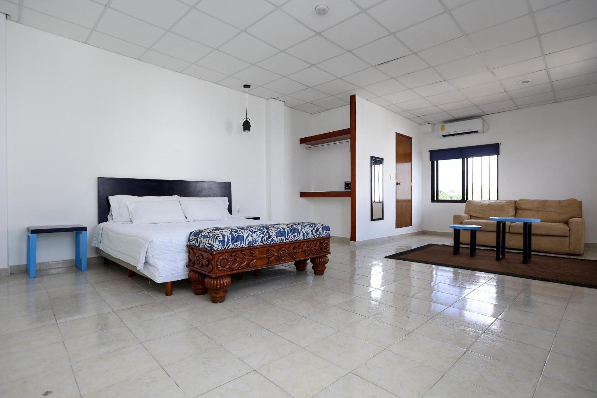 Hotel & Suites Arges - Centro เชตุมัล ภายนอก รูปภาพ