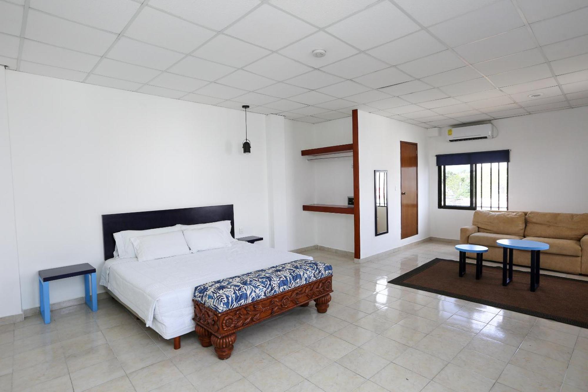 Hotel & Suites Arges - Centro เชตุมัล ภายนอก รูปภาพ