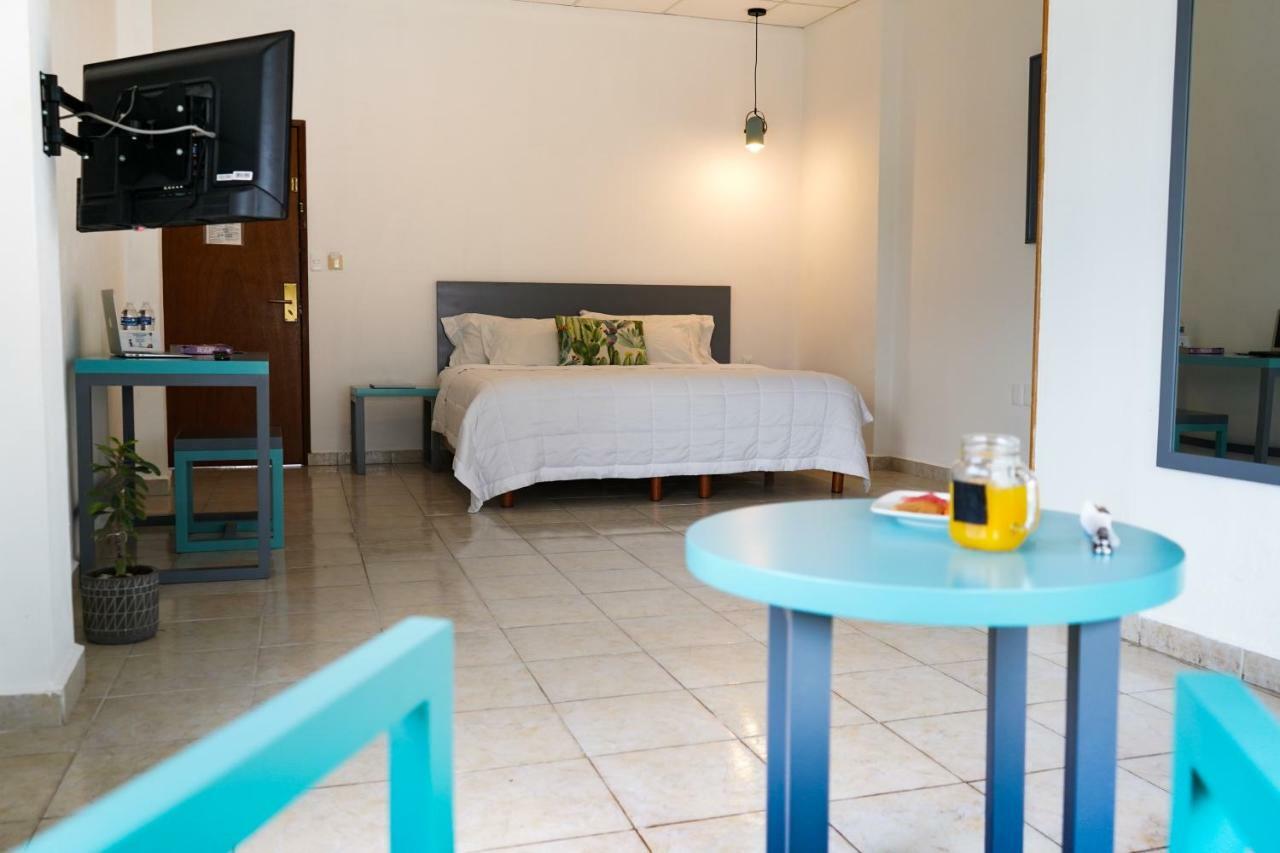 Hotel & Suites Arges - Centro เชตุมัล ภายนอก รูปภาพ